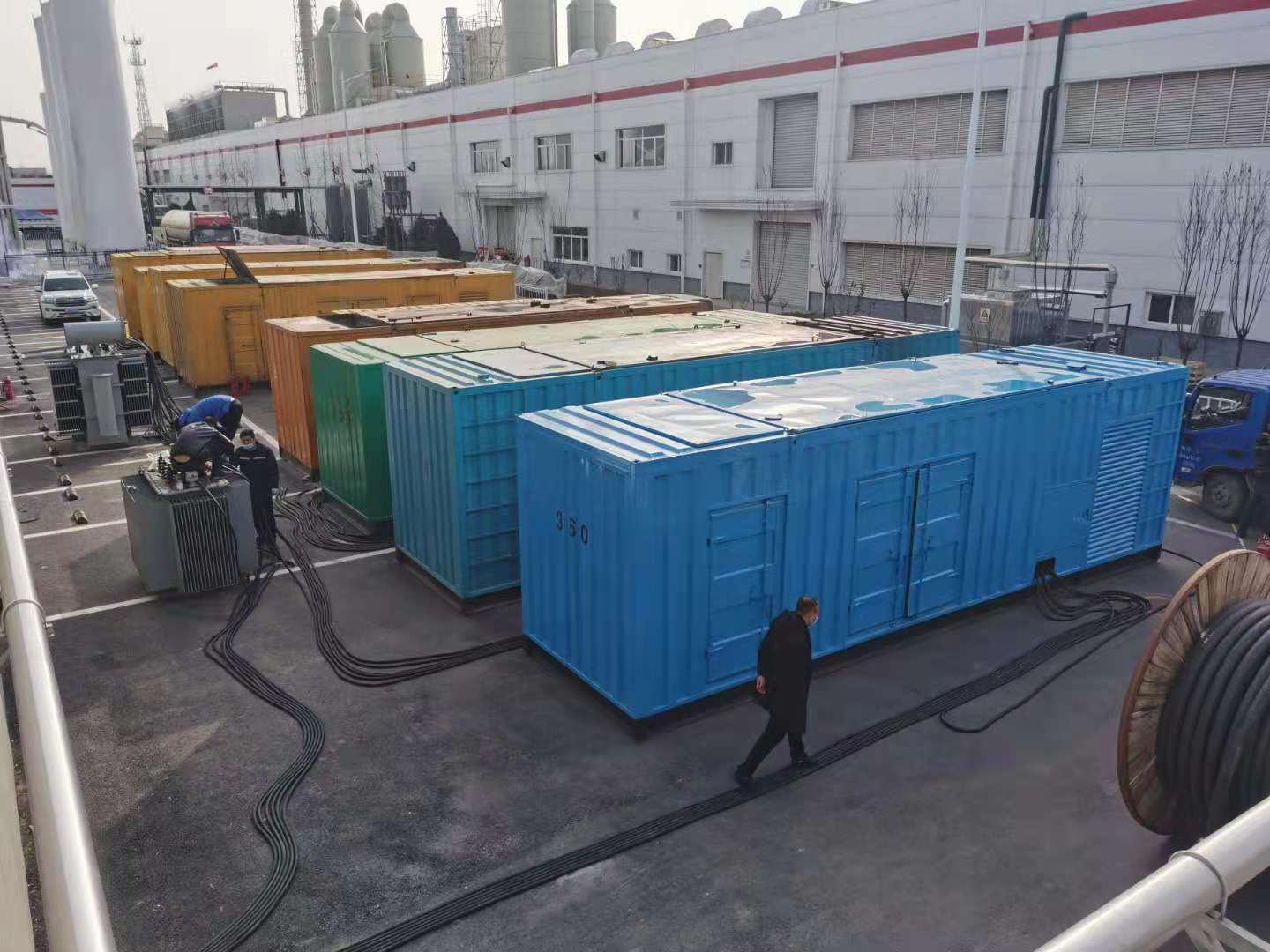东台发电机出租-两相发电机与三相发电机有何区别?