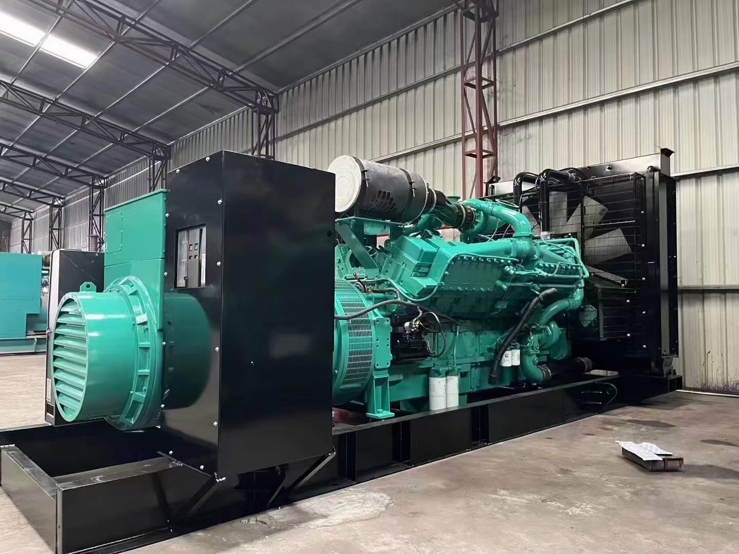东台如何降低 800kW 柴油发电机输出电流的波动？